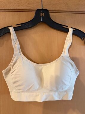 Underoutfit Women’s The Comfort Shaping Bra with Adjustable Straps Cream Small